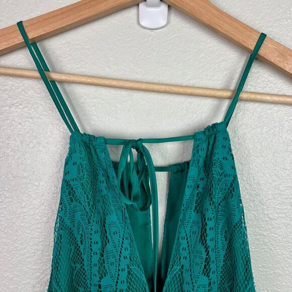 Gianni Bini Size Medium Teal Green Lace Sleeveless Dress with Fringe Hem Halter - Picture 8 of 10